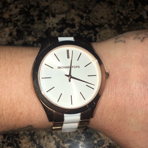 Michael Kors Watch - Picture 2 of 3